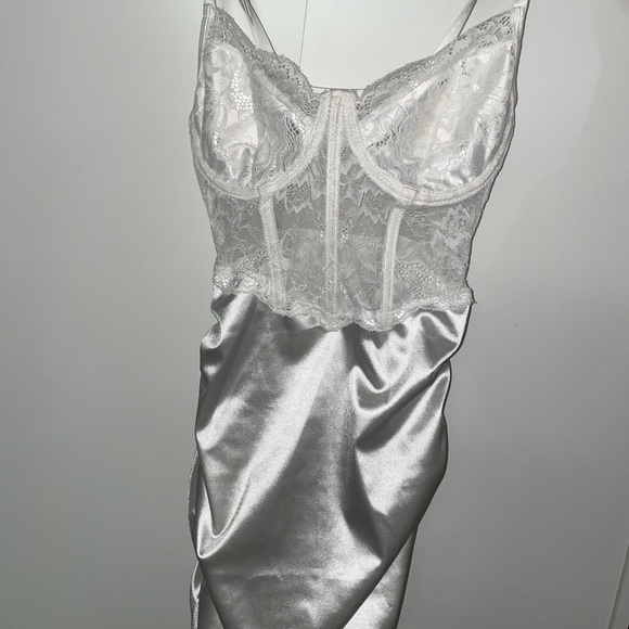 Elegant Silver Lace Satin Slip - Picture 1 of 3